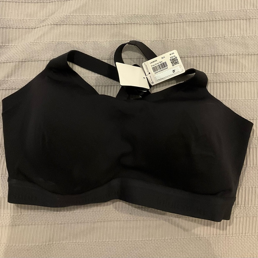 Lululemon Black Women's Fine Form bra